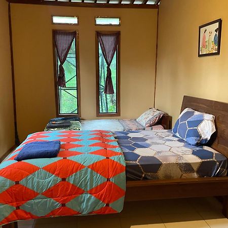 Sanggar Pantcha Indra Guest House Kemuning Exterior foto