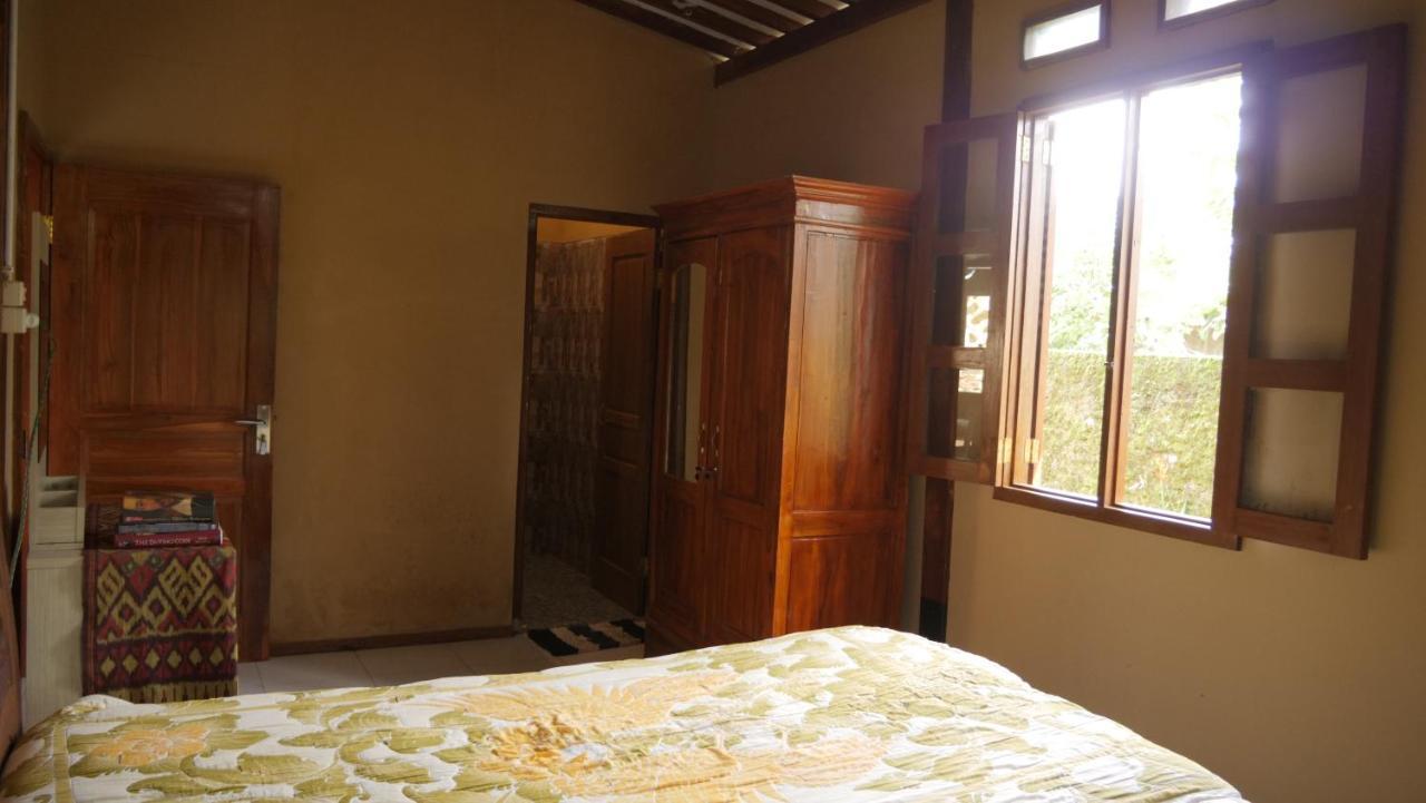 Sanggar Pantcha Indra Guest House Kemuning Exterior foto