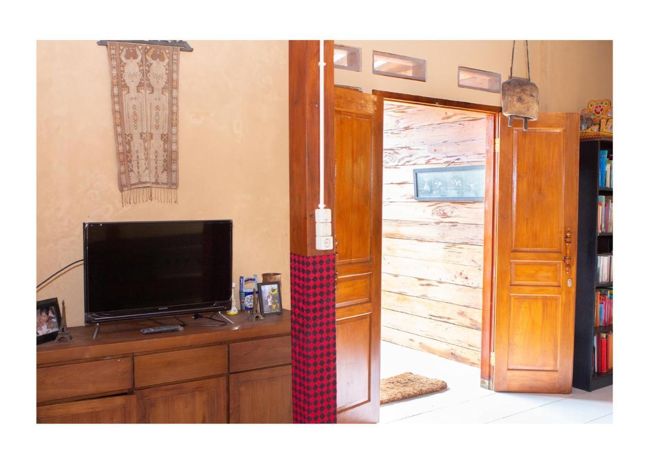 Sanggar Pantcha Indra Guest House Kemuning Exterior foto