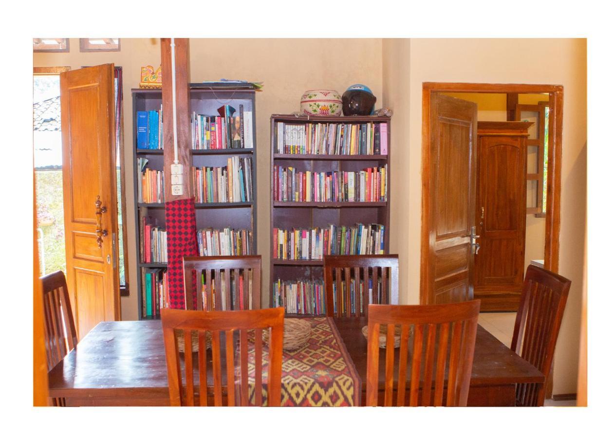 Sanggar Pantcha Indra Guest House Kemuning Exterior foto