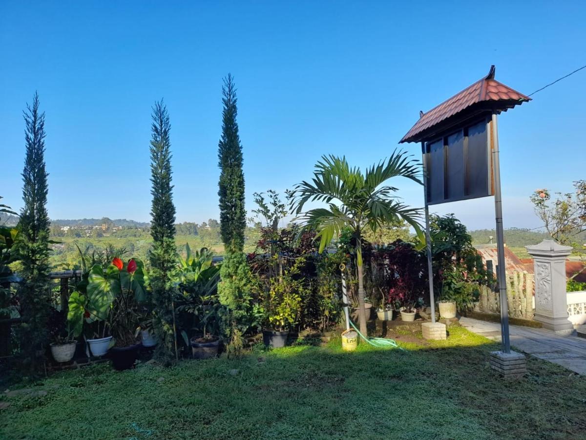 Sanggar Pantcha Indra Guest House Kemuning Exterior foto