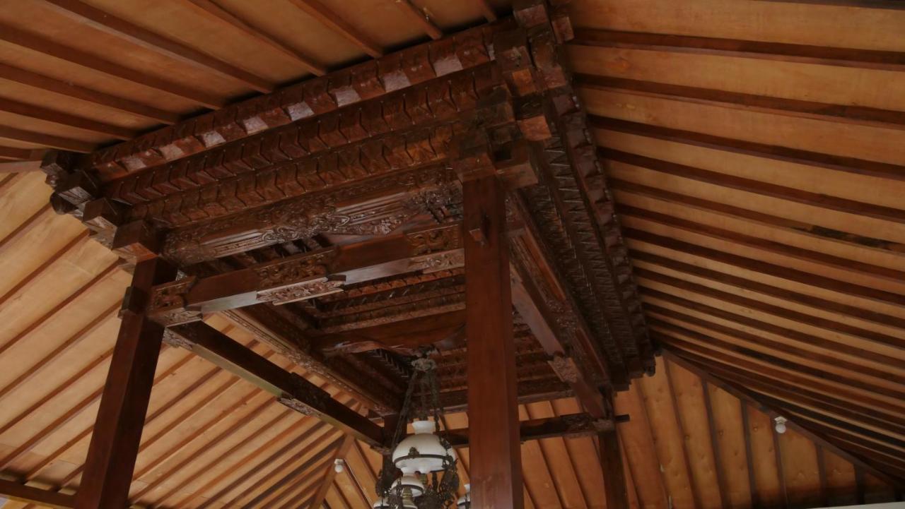 Sanggar Pantcha Indra Guest House Kemuning Exterior foto