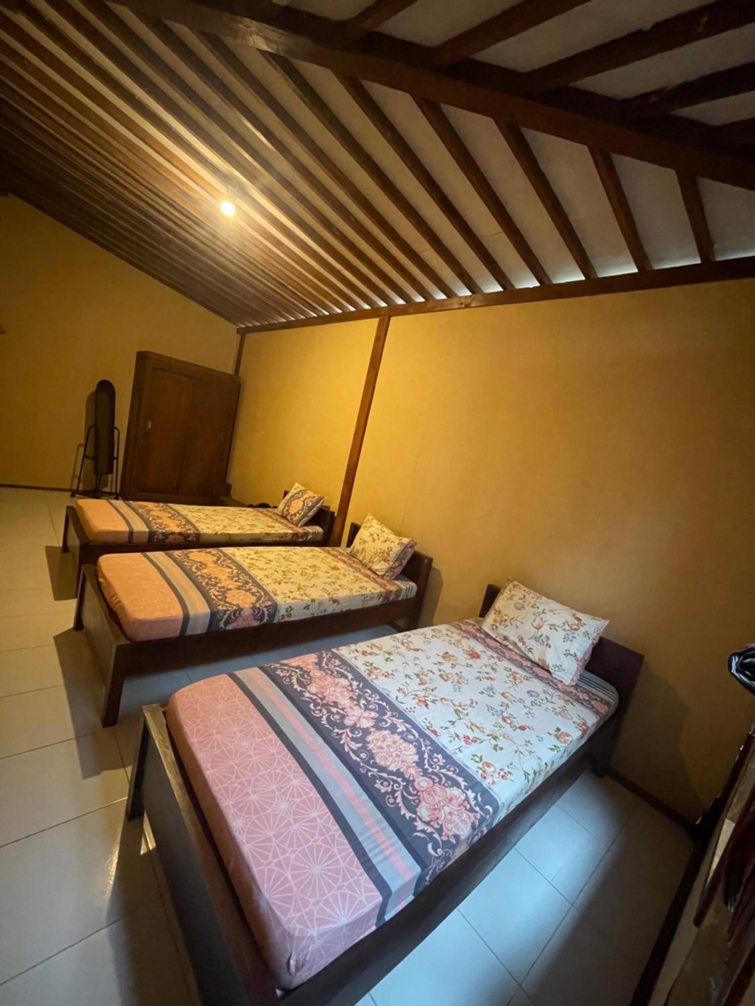 Sanggar Pantcha Indra Guest House Kemuning Exterior foto